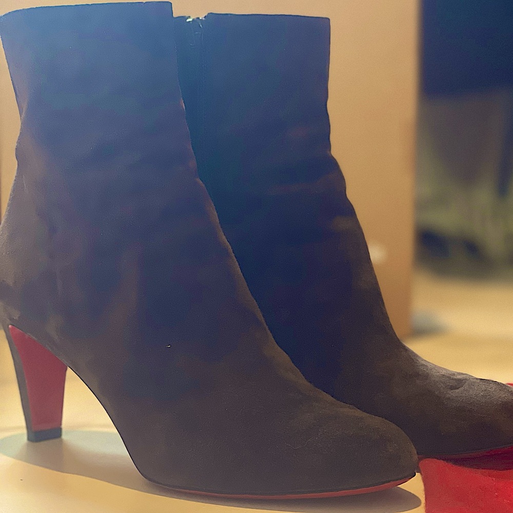 Louboutin Brown Suede Boots (37.5) - Picture 2 of 10